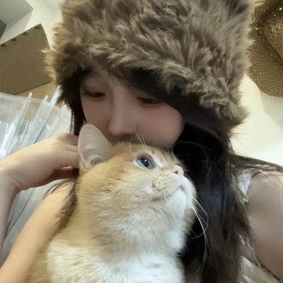 被侵犯的她 海报